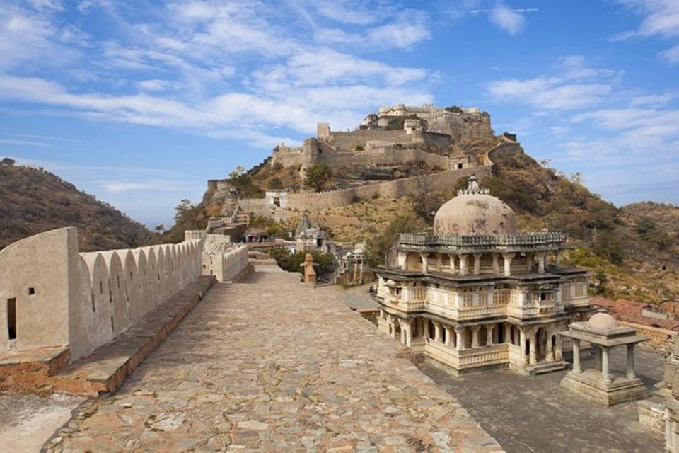 3 Days Private Udaipur Tour - Day 1: City Palace, Jagdish Ji Temple, and Lake Pichola viewpoints