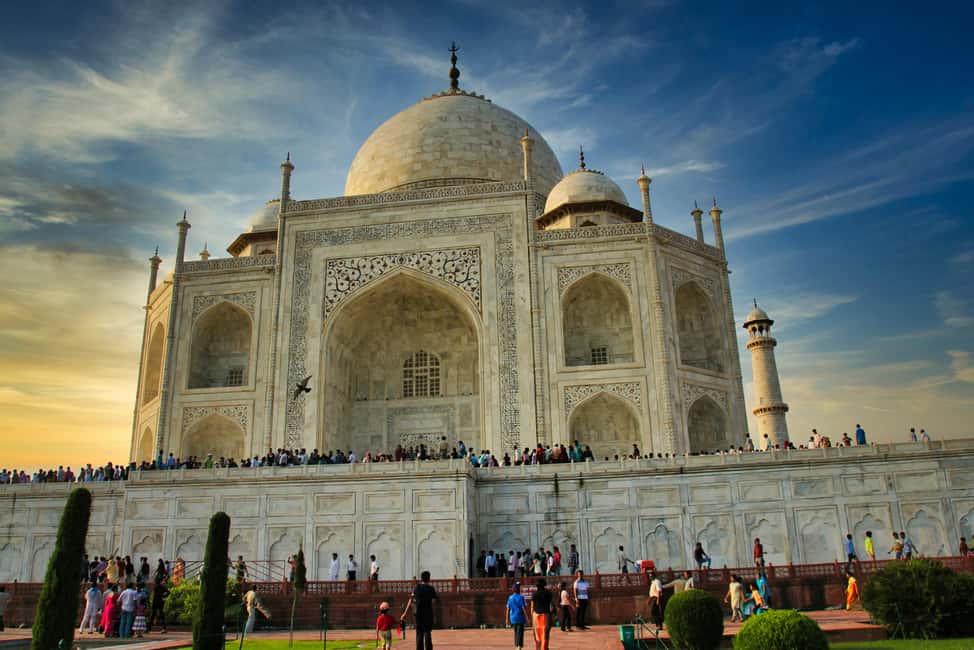 7-Day Golden Triangle Jodhpur Udaipur Tour from Delhi - Day 2 to Day 3 Transfer: Fatehpur Sikri as a Mughal Curveball