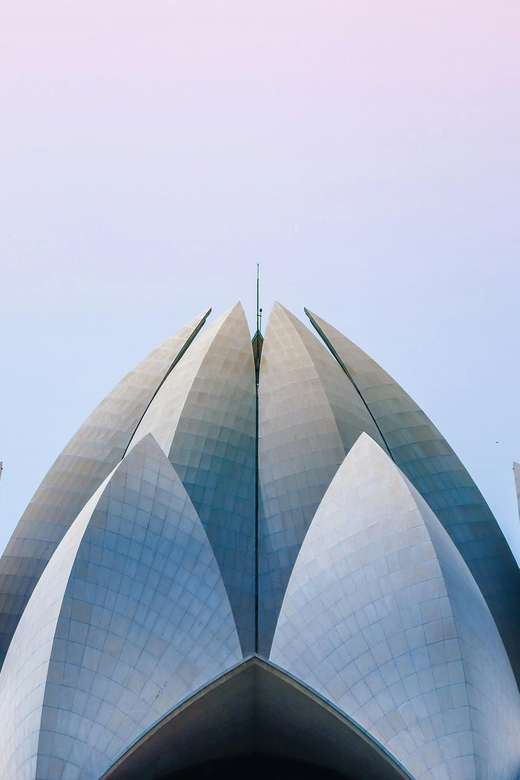 A full-day tour of Old & New Delhi Monument Express Entry - What You Should Bring for a Full-Day Monument Sprint