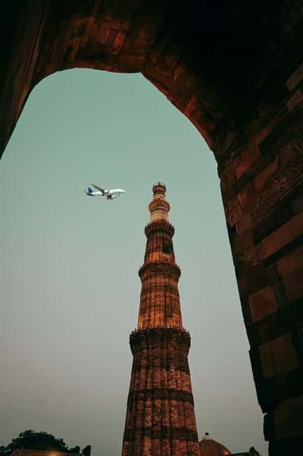 A full-day tour of Old & New Delhi Monument Express Entry - How the Private Car Changes Your Day (And Your Energy)