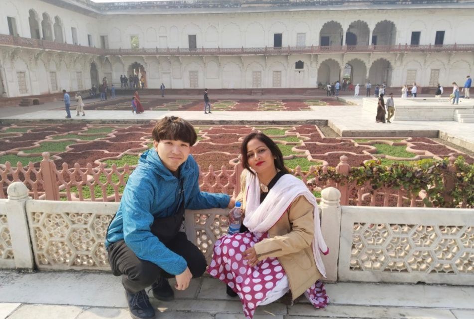Agra: Agra Fort Entry Tickets with Licensed Guide - Agra Fort in 2 Hours: Why a Guided Entry Changes the Whole Visit