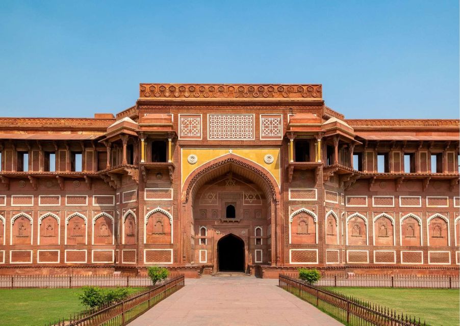 Agra: Agra Fort Skip-the-line ticket with Full Guided Tour - Key things to know before you go
