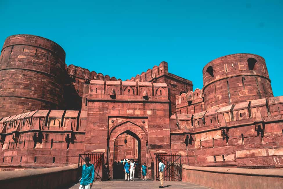 Agra Fort: Guided UNESCO Heritage Walking Tour - Mirrored palace and Anguri Bagh: beauty you can see working