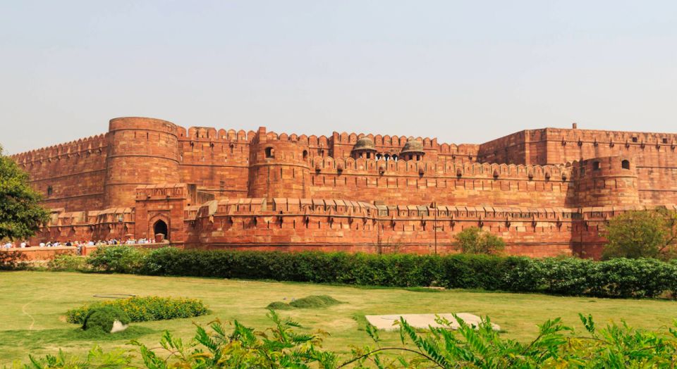 Agra: Premier Tour of Taj Mahal & Agra Fort All Inclusive - Price and Value: What $10 Really Means in Agra