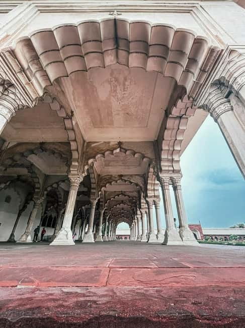 Agra: Private Sightseeing Half-Day Tour with Guide by Car - Should you book this tour?