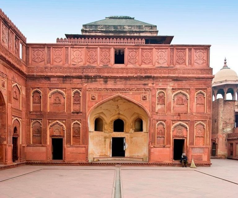 Agra: Private Taj Mahal and Agra Day Tour with Transfer - Lunch at a 5-star restaurant: good convenience, not a full food tour