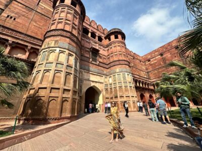 Agra: Skip-the-Line Taj Mahal & Agra Fort Private Tour - Pickup, car comfort, and staying on schedule
