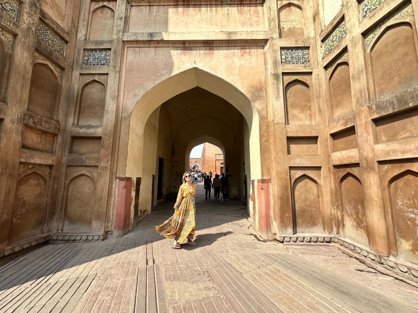 Agra: Skip-the-Line Taj Mahal & Agra Fort Private Tour - Transport that actually fits your group size