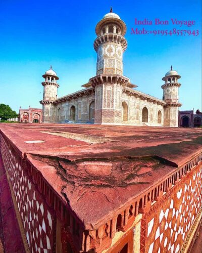 Agra : Skip the line tour for Taj Mahal, Agra fort - Delhi to Agra by AC Taxi: The 02:30 Start and the Tradeoffs