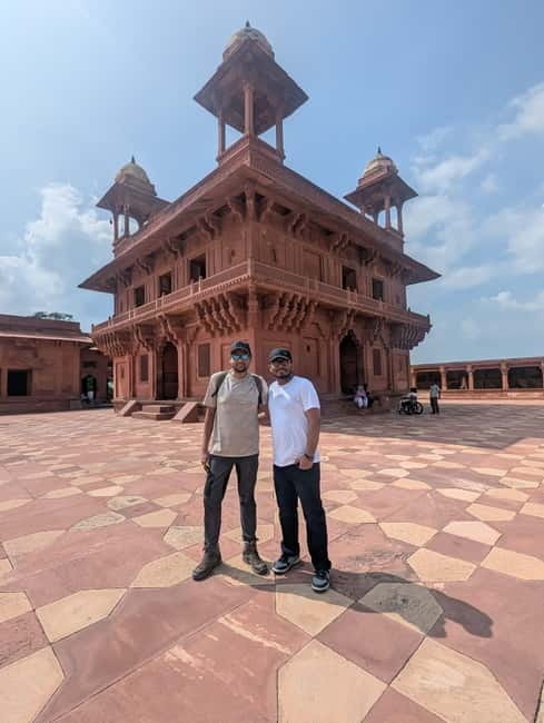 Agra: Taj Mahal, Agra Fort & Fatehpur Sikri Guided Tour - Sunrise at the Taj Mahal: more than a photo stop