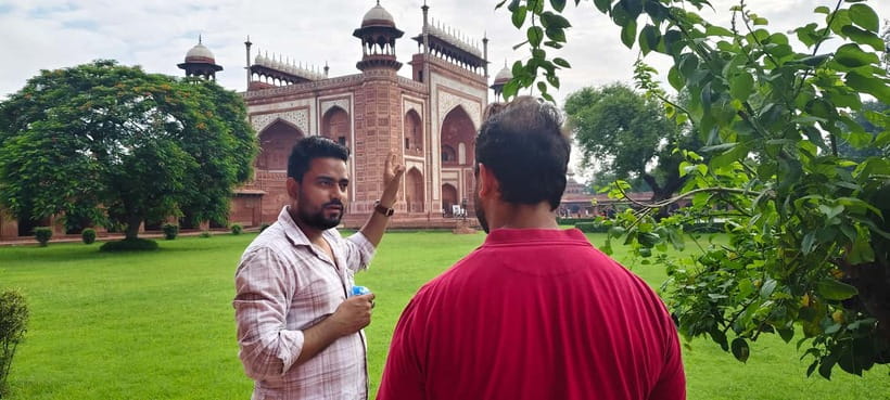 Agra: Taj Mahal, Agra Fort & Fatehpur Sikri Guided Tour - Private AC transport and smart pickup options that save your energy