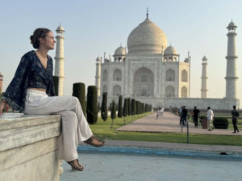Agra: Taj Mahal & Agra Fort Private Tour - The transport and private-car advantage