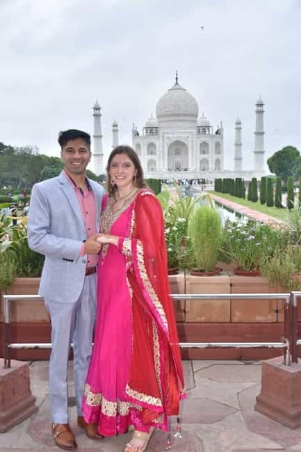 Agra: Taj Mahal Express Entry Tickets - Guide quality that keeps showing up: names, styles, and what to look for