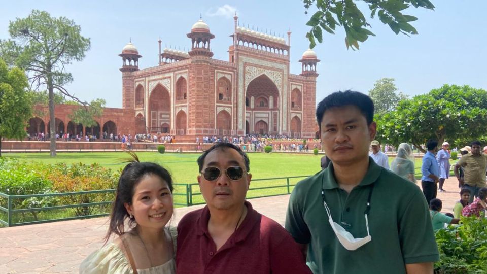 Agra : Taj Mahal & Mausoleum Tour With Skip-the-Line Entry - Photo Spots and the Quiet-Angle Plan
