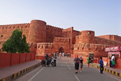 Agra: Taj Mahal Sunrise & Agra Fort Guided Tour Options - How the Morning Flows: Taj Mahal, Breakfast, Agra Fort
