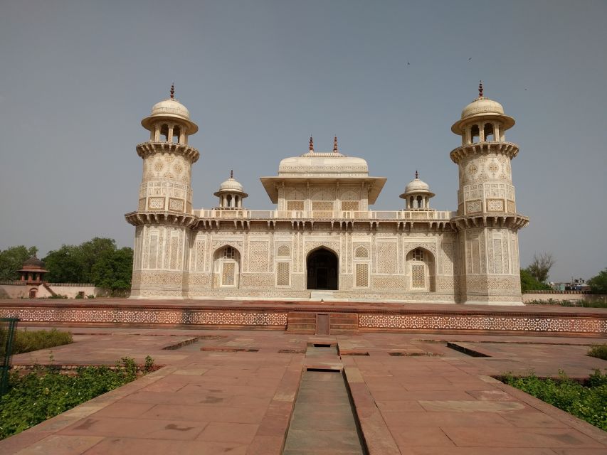Agra: Taj Mahal Sunrise and Agra Fort Guided Day Trip - Morning Pickup and Private AC Car: Agra without the stress