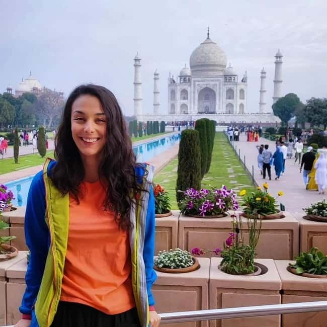 Agra : Taj Mahal tour with guide - The Taj Mahal with a guide who helps you read the building
