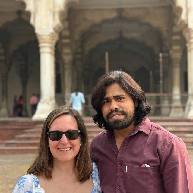 Agra : Taj Mahal tour with guide - Group size and language: private format with a multilingual host