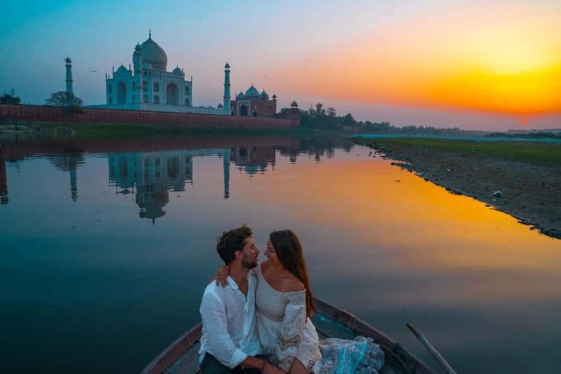 Agra: Taj Mahal Vip Tickets with Guide & Backside Boat Ride - The Yamuna River boat ride: the view you want, the tide you can’t control
