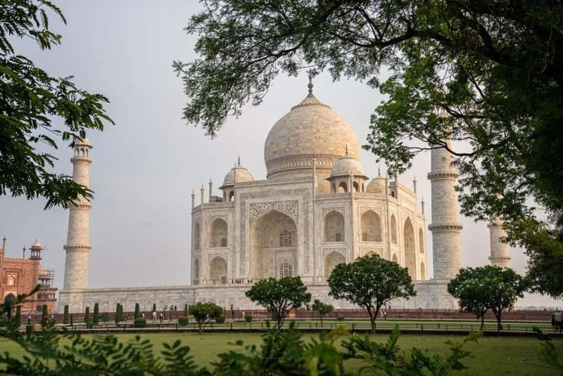 Agra: Taj Mahal Vip Tickets with Guide & Backside Boat Ride - Photo stops that keep your Taj day from feeling rushed