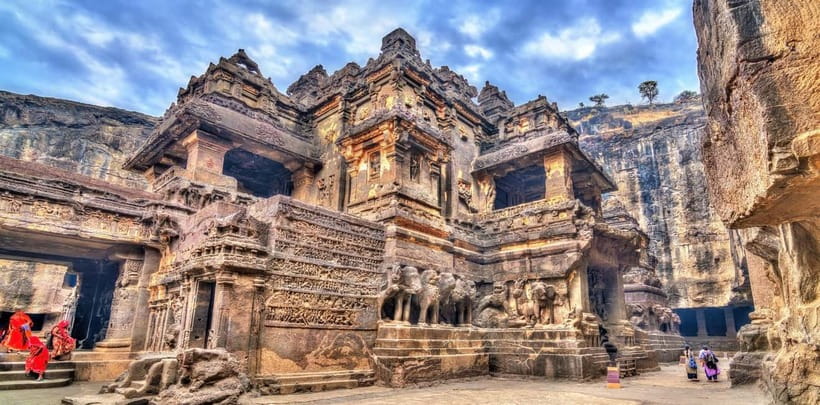 Ajanta & Ellora : Day Tour from Mumbai with Flight Tickets - Flight Timing: The Tight Schedule Behind the $49 Value