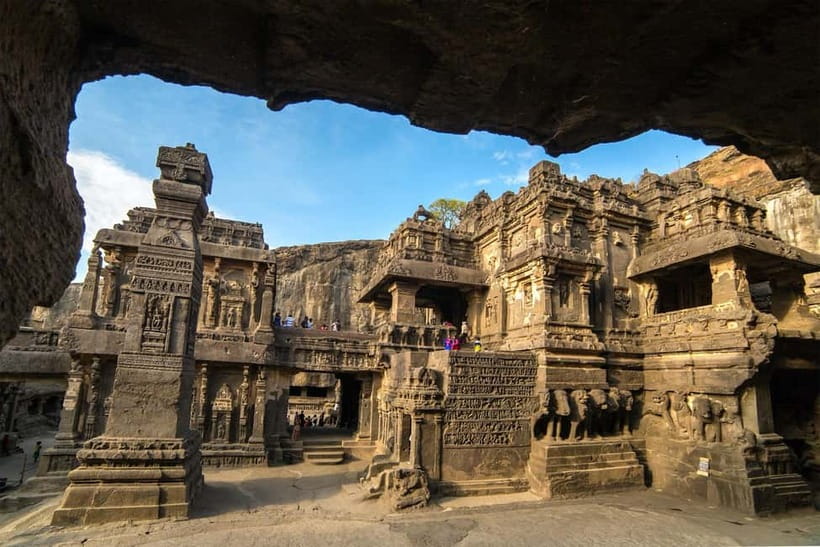 Ajanta & Ellora : Day Tour from Mumbai with Flight Tickets - Time on Your Feet: How to Enjoy the Long Day Without Burning Out