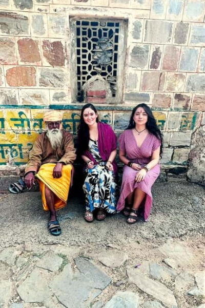 All Inclusive : Private Guided Tour of Varanasi and Sarnath - Ganges River by Hand-Rowed Boat: Sunrise Views Without the Usual Guesswork