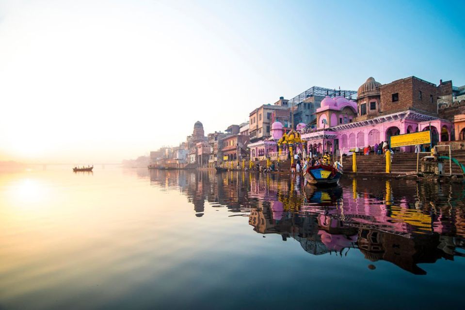 All Inclusive : Private Guided Tour of Varanasi and Sarnath - The Archaeological Museum and the Friday Closure Check