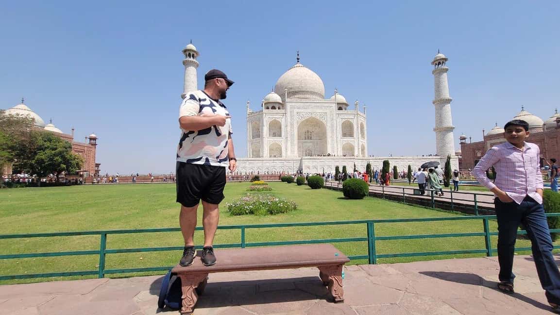 All-Inclusive Sunrise Taj Mahal, Agra Fort & Baby Taj Tour - Driving from Delhi: pickup options and the Yamuna Expressway advantage