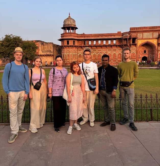 All Inclusive Taj Mahal,Agra Fort & Baby Taj Day Tour By Car - The Delhi-to-Agra Drive: why the early start matters