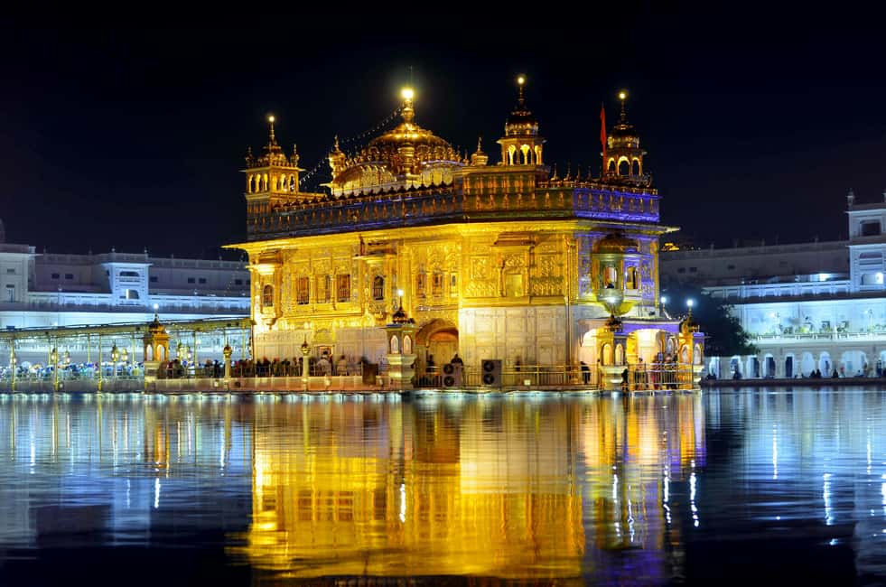 Amritsar Golden Temple- Night view walking tour - Golden Temple visit: guided customs and temple meaning