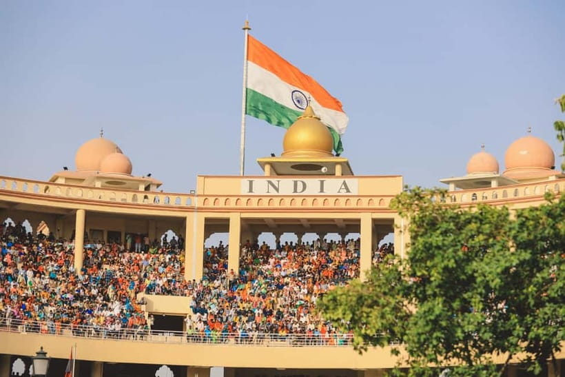 Amritsar: Wagah Border Flag-Lowering Ceremony Tour - Watching the March and Gate-Slamming Up Close
