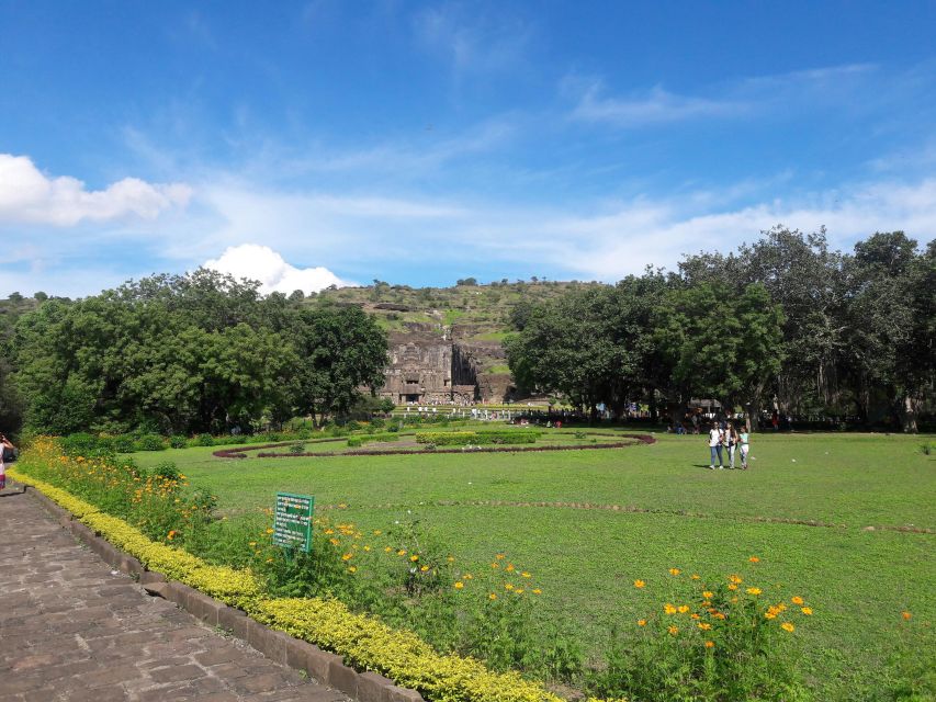 Aurangabad: 3-day Lonar Crater, Ajanta, & Ellora Caves Tour - Day 1: Ajanta Caves With Time for the View Before You Enter