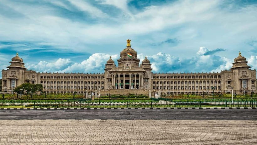 Bangalore: Full-Day Guided City Tour w/ Pickup - Lalbagh Botanical Garden: a true break from the city grind