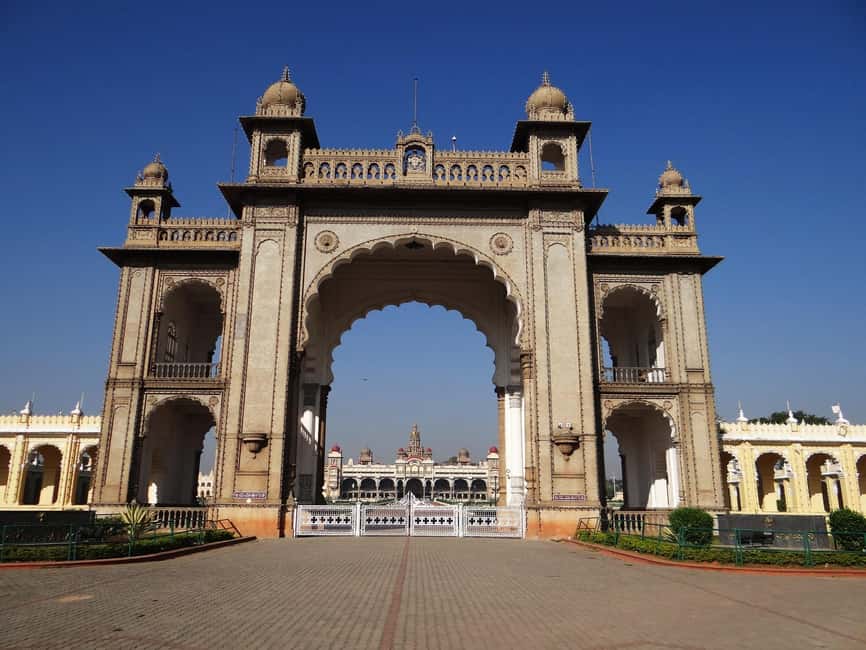 Bangalore: Mysore Full-day Private Tour with Guide and Lunch - Colonel Bailey’s Dungeon: The Underground Reality Check
