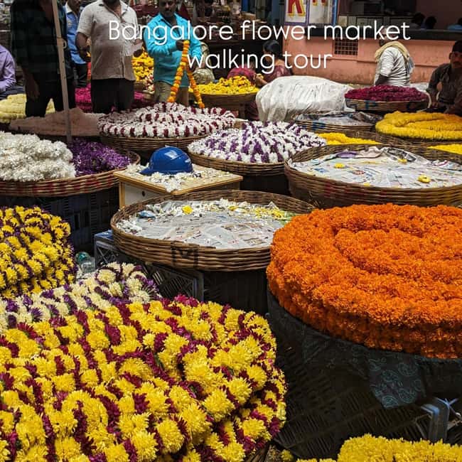 Bangalore Walking Tour KR Flower Market,Fort,Tippu palace - Crowds and comfort: the one real drawback to plan around