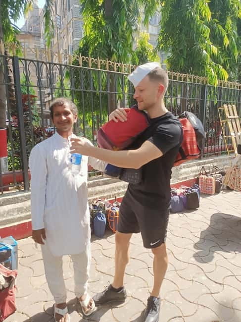 Best Combo Tour: Dabbawalas, Dhobi Ghat and Slum with Train - Starting at Churchgate: How the day gets you oriented