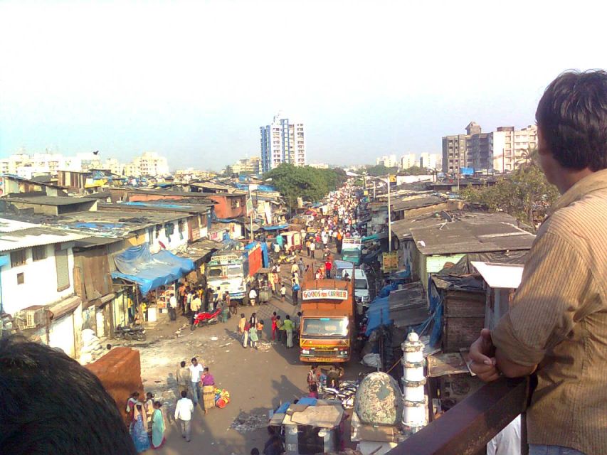Bollywood tour with Slum Tour & Dance show - Passing Bollywood Star Homes: A Quick Glamour Hit From the Road