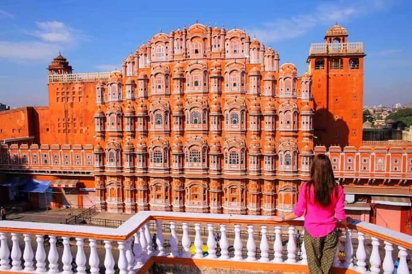 Book Govt. Approved Tour Guide for Jaipur City Tour - Jaipur City Lunch Stop and Market Time: Where the Day Gets Human
