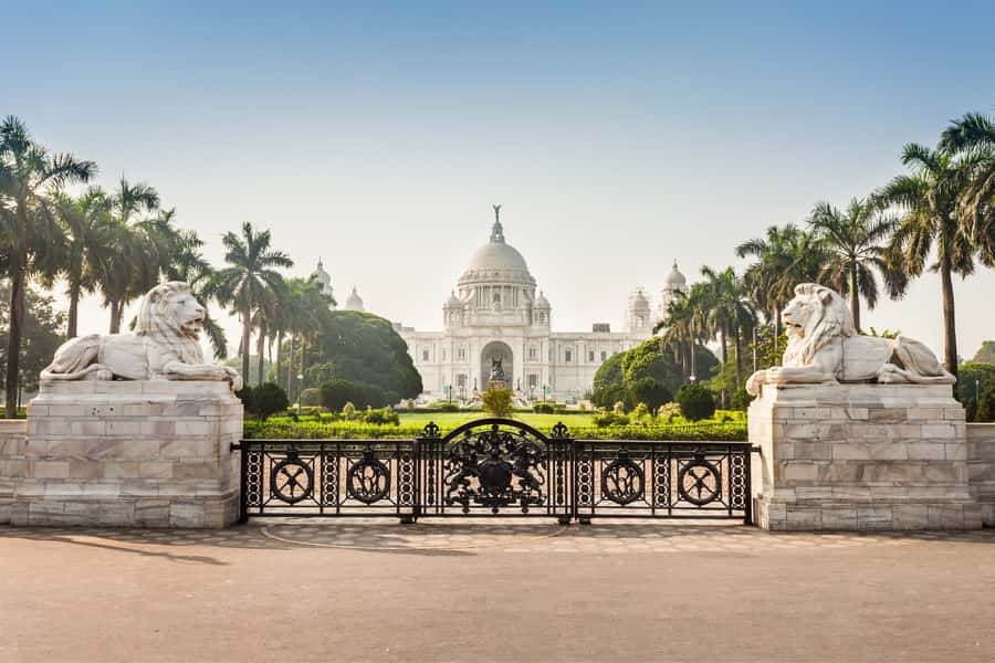 Build Your Own: Customizable Private Tour of Kolkata - The 8-Hour Timing: Pickup, Private Car, and a Realistic Pace