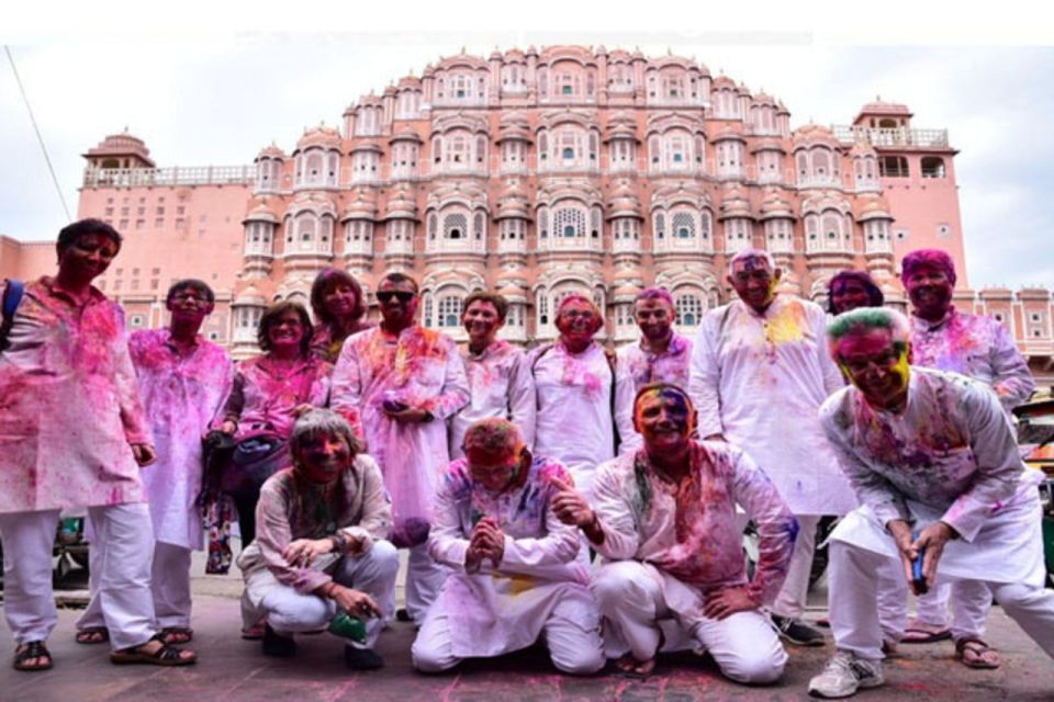 Celebrate Holi with Locals in Jaipur - The Holi program: music performances, Bollywood dancing, and royal rituals