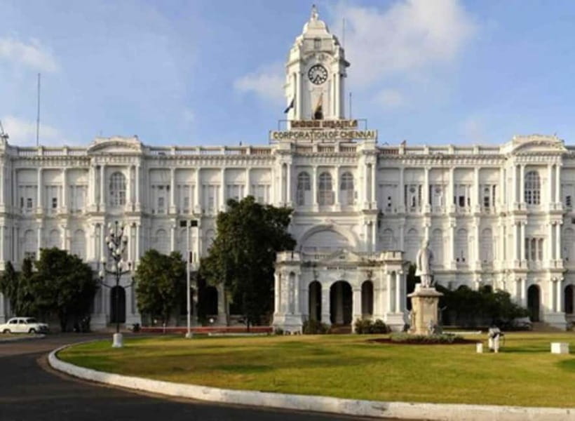 CHENNAI FULL DAY TOUR - Government Museum and National Art Gallery: Roman Artefacts, Human Stories, and a Friday Catch