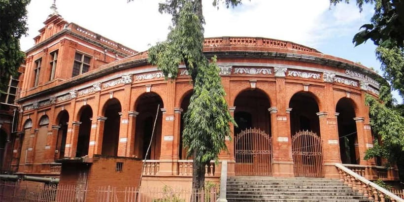 CHENNAI FULL DAY TOUR - Fort St. George and the Tamil Nadu Assembly: British Power in Stone