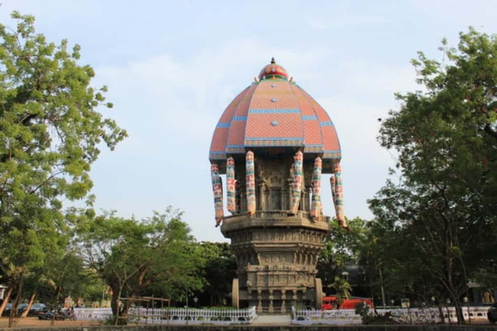 Chennai: Guided Day Tour of the Highlights of Chennai - Broadway’s colonial streets: churches, markets, and architecture drives