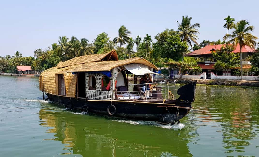 Cochin: 5-Day Kerala Tour with Munnar, Thekkady and Alleppey - Who should book, and who should skip this Kerala route