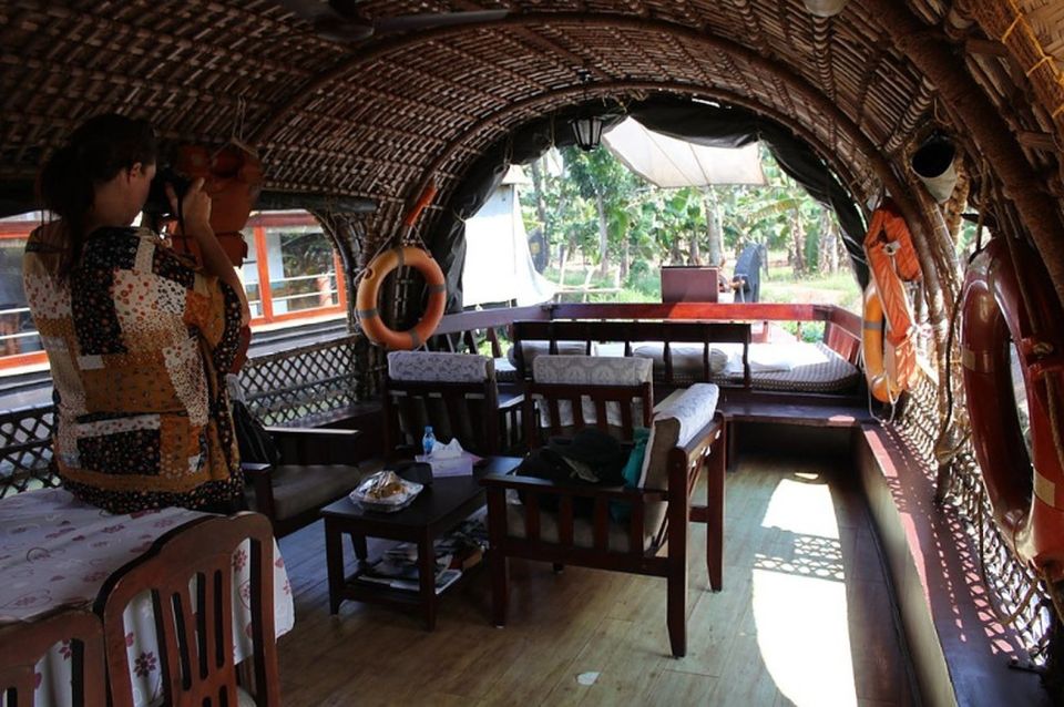 Cochin: Alleppey Backwater Private Day Cruise by Houseboat - Boarding the houseboat: what the no-guide setup really means
