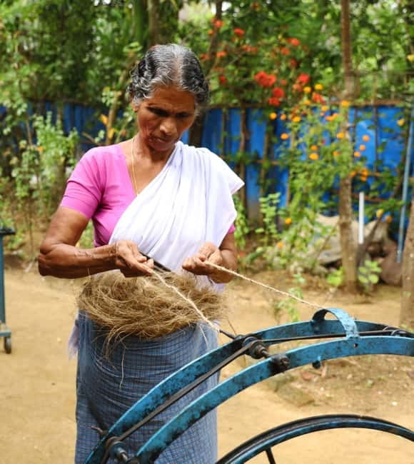 Cochin: Full-day Backwater Tour with Lunch and Evening Tea - Village Skills You’ll See: Coir, Coconut Weaving, and Mussels