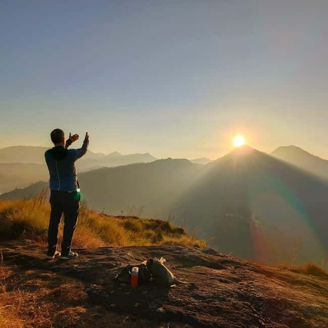 Dawn's Embrace: Sun Rise Trek at Lakshmi Hills, Munnar - The early start: pickup, tuk tuk ride, and your 5:00 AM reality check