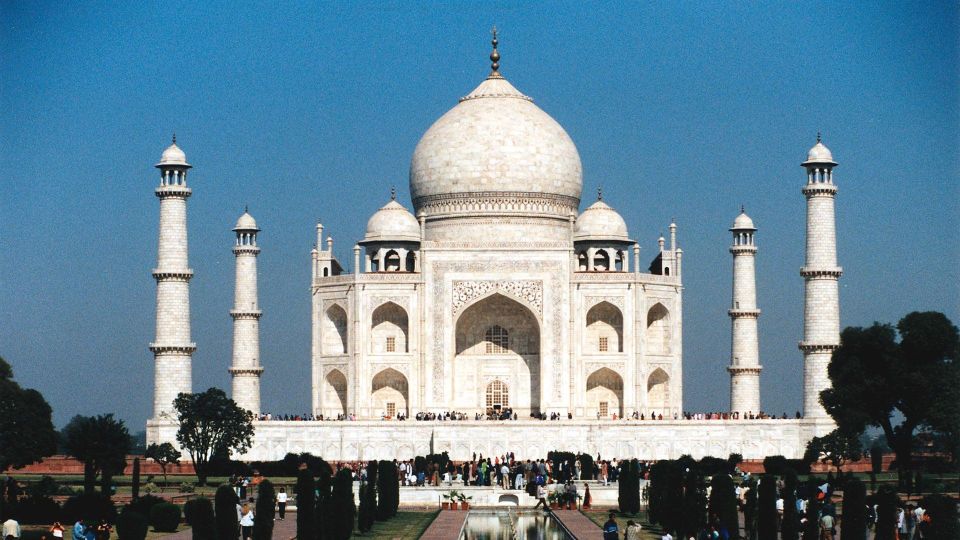 Delhi Airport to Taj Mahal 1 Day Trip - The 12-hour reality: a Taj Mahal day from Delhi that runs on structure