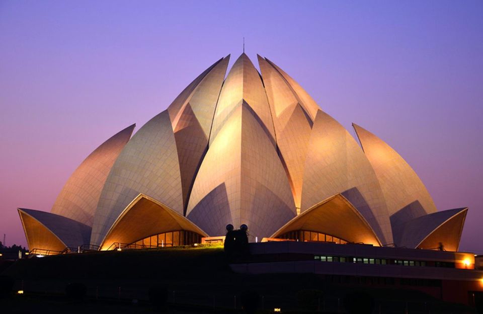 Delhi: All Inclusive Old & New Delhi Full & Half Day Tour - Spice markets and Sis Ganj Gurudwara: food and faith side by side